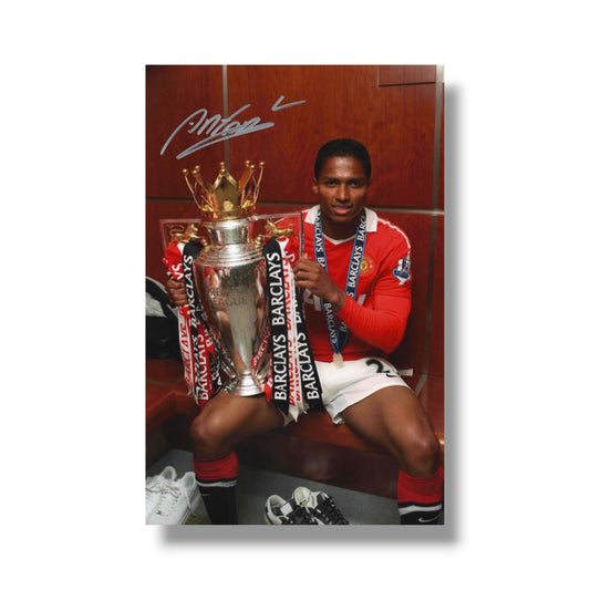 Antonio Valencia Signed Manchester United 2011 Title Winning 12x8 Photo