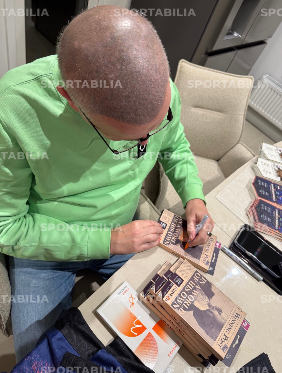 Raymond Van Barneveld Signed Target 25 SP Darts Set